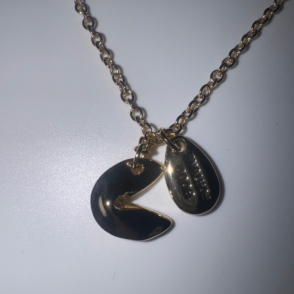 NWT Vintage Cookie Lee Gold Fortune Cookie Charm Pendant Necklace